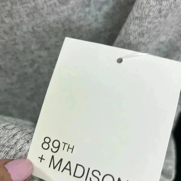 89th & Madison Loose neck,balloon sleeve turtleneck,super soft,light gray - Picture 12 of 13